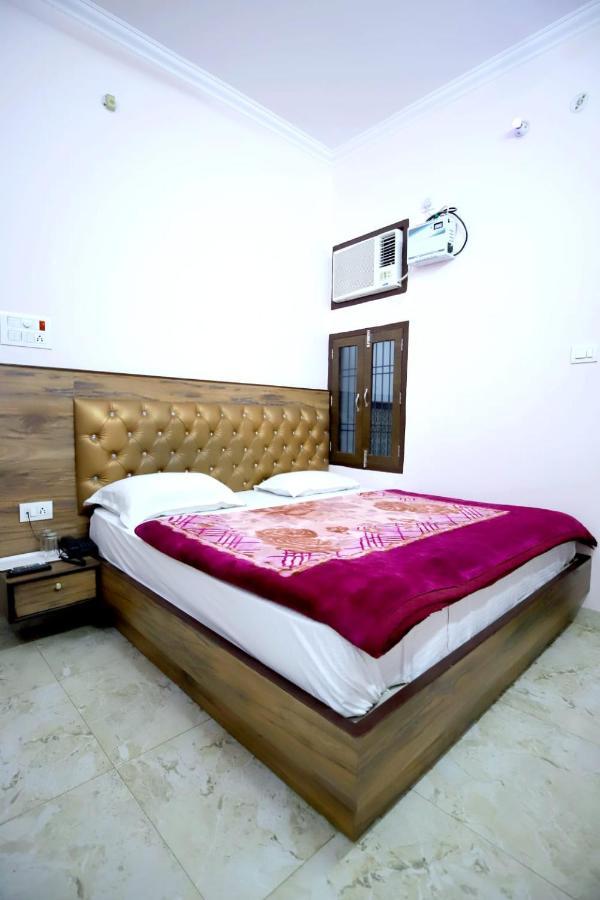 Hotel Blue Star Benares Buitenkant foto