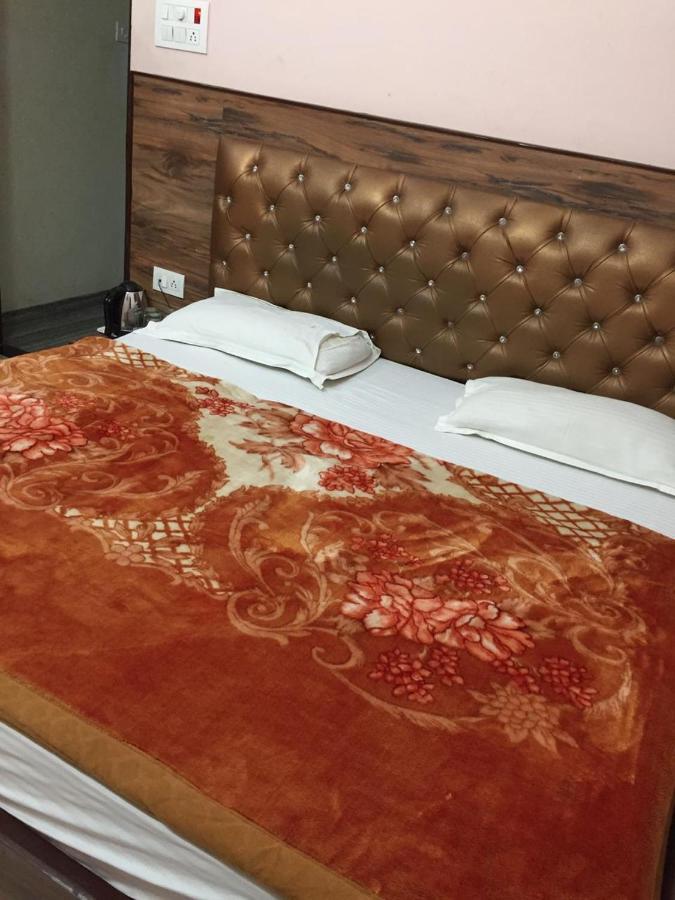 Hotel Blue Star Benares Buitenkant foto