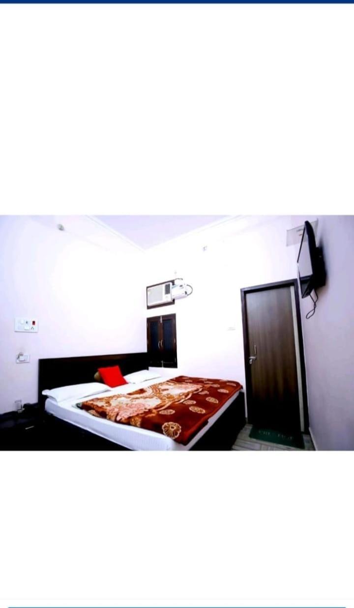 Hotel Blue Star Benares Buitenkant foto